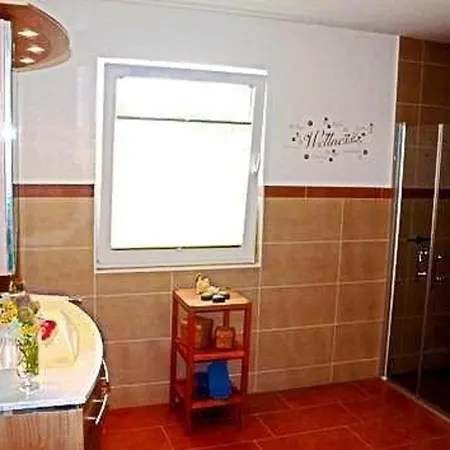 Ferienappartement Im Erdgeschoss Der Royal