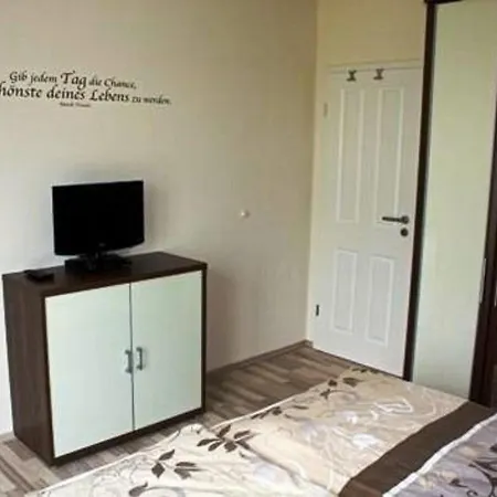 Ferienappartement Im Erdgeschoss Der Royal Apartment *